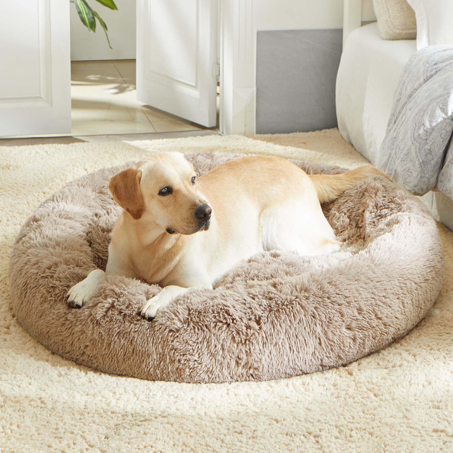 WESTERN HOME WH Calming Dog & Cat Bed, Anti-Anxiety Donut Cuddler Warming Cozy Soft Round Bed, Fluffy Faux Fur Plush Cushion Bed for Small Medium Dogs and Cats (20"/24"/27"/30")