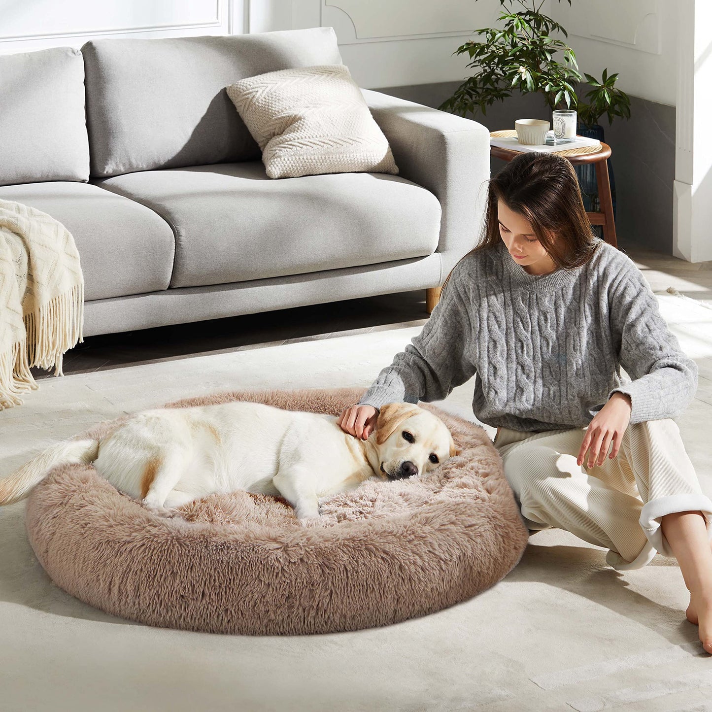 WESTERN HOME WH Calming Dog & Cat Bed, Anti-Anxiety Donut Cuddler Warming Cozy Soft Round Bed, Fluffy Faux Fur Plush Cushion Bed for Small Medium Dogs and Cats (20"/24"/27"/30")